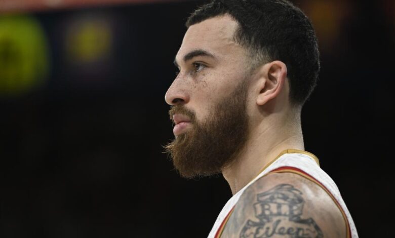 Desencuentro entre Mike James y su técnico