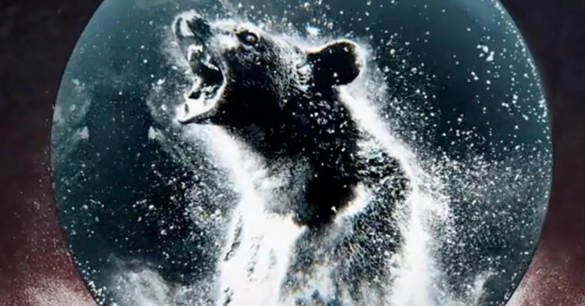 La directora de Cocaine Bear, Elizabeth Banks, revela cómo consiguió un elenco repleto de estrellas