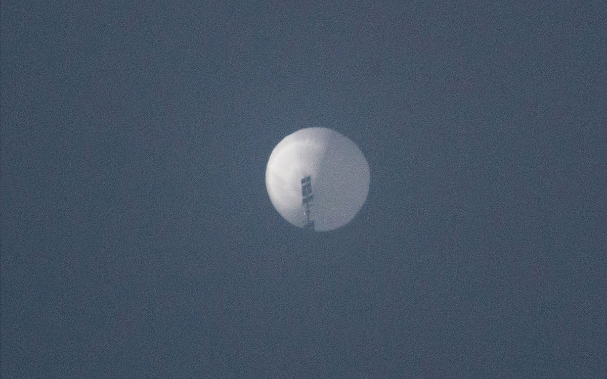 EU derriba 'globo espía' chino con aviones de combate