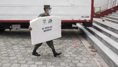 Ecuador realiza referéndum de reformas constitucionales