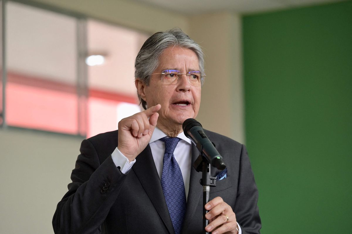 Ecuador vota en unas municipales que enfrentan a un oficialismo diluido y una oposición que busca repartirse el país