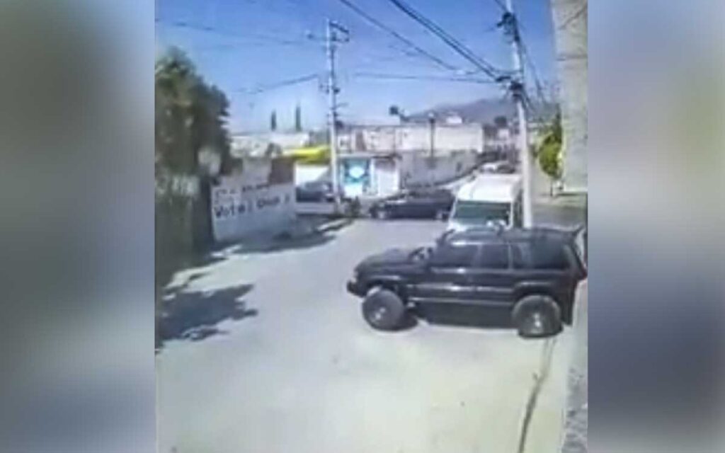 Edomex: Detienen a mujer que atropelló a niño e intentó fugarse | Video