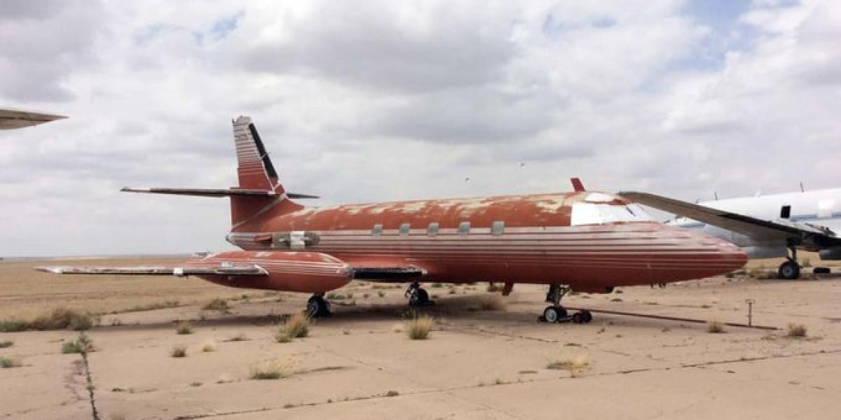 El 'pastón' por el que han subastado el avión de Elvis Presley tras 40 años en el desierto