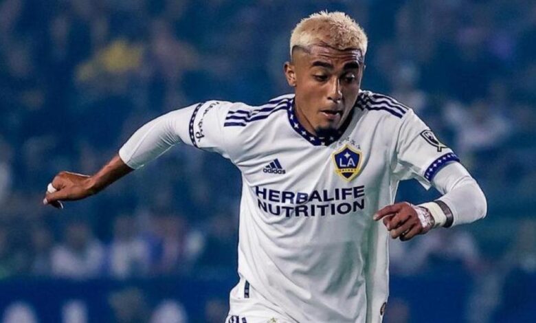 El Barça espera hoy la respuesta de la FIFA por Julián Araujo