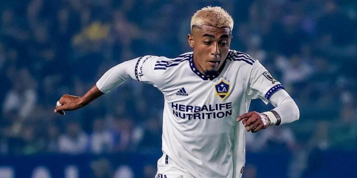 El Barça espera hoy la respuesta de la FIFA por Julián Araujo