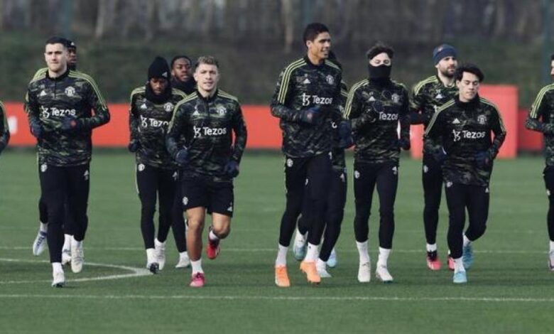 El Manchester United, con un once que intimida pese a sus siete bajas