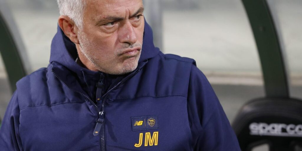 El día que Mourinho hizo llorar a Mohamed Salah: "Se lo cargó"