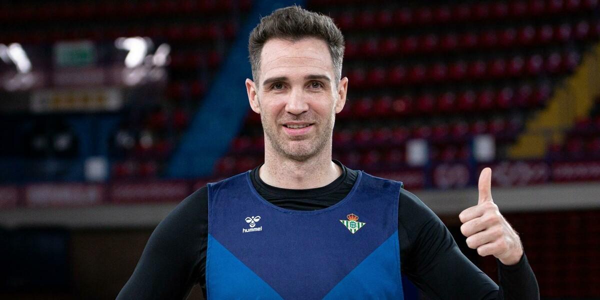 El escolta Txemi Urtasun se desvincula del Betis