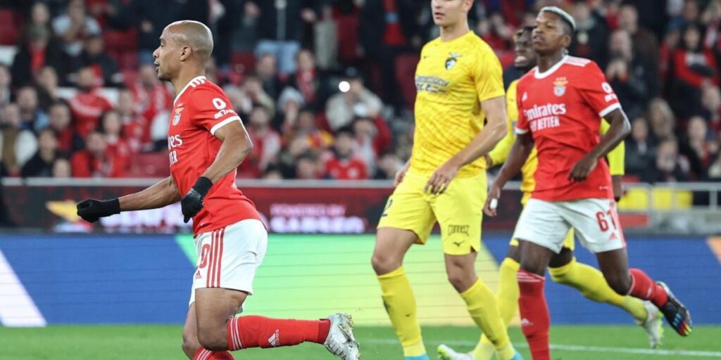 El imparable Benfica se dispara en el liderato