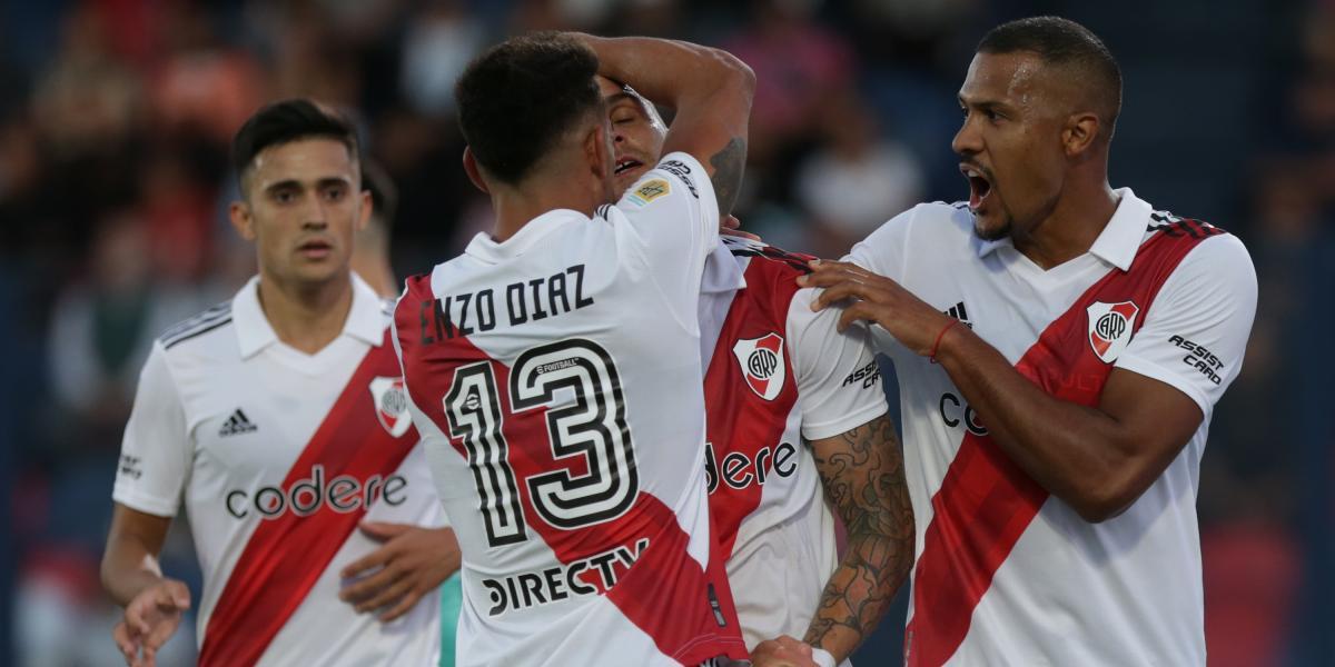 El nuevo River gana mientras busca su identidad