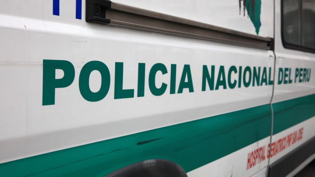 Emboscada sangrienta: matan a balazos a siete policías en Perú