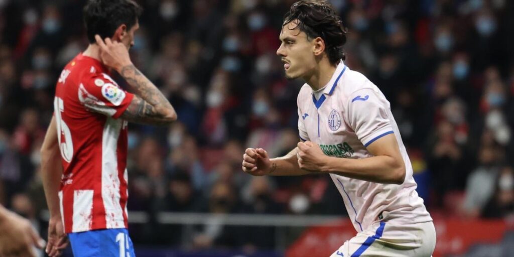 Enes Ünal, de posible solución para el Atlético... a problema