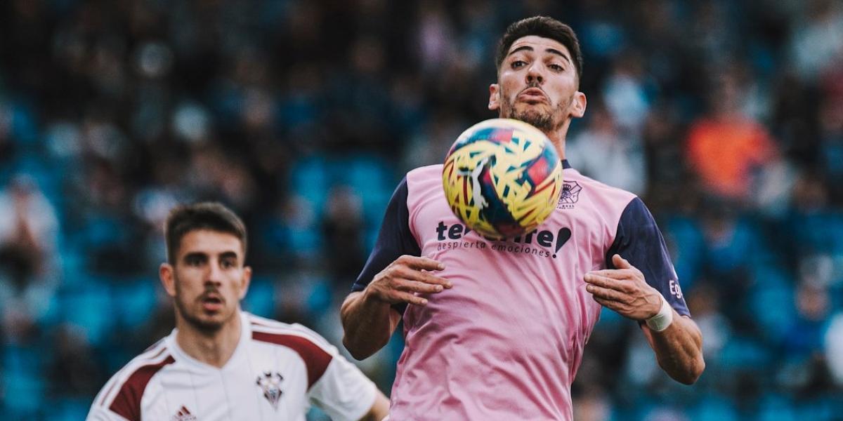 Enric Gallego, de penalti, permite al Tenerife seguir invicto en 2023