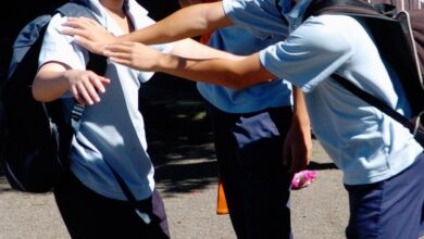 Escuela de Florida sancionará a estudiantes que graben peleas