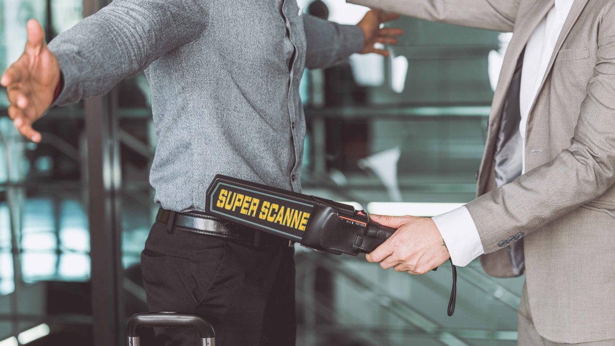 Estados Unidos rompe el récord de armas interceptadas en los aeropuertos