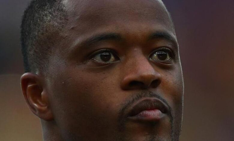 Evra, multado por un insulto homófobo dirigido al PSG