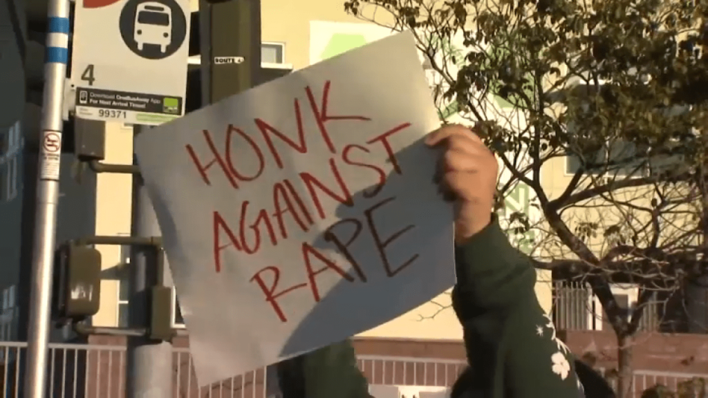 Exigen justicia para alumna de la preparatoria Lincoln