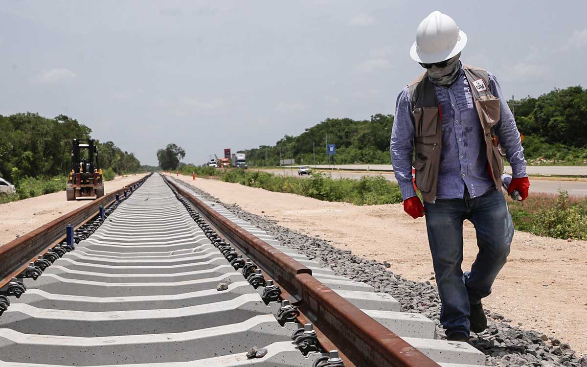 Gobierno mexicano aumentará su déficit fiscal por concluir obras prioritarias: Fitch