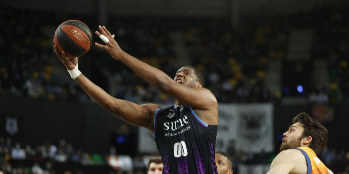 Goudelock vuelve al grupo seis meses después de su grave lesión de rodilla