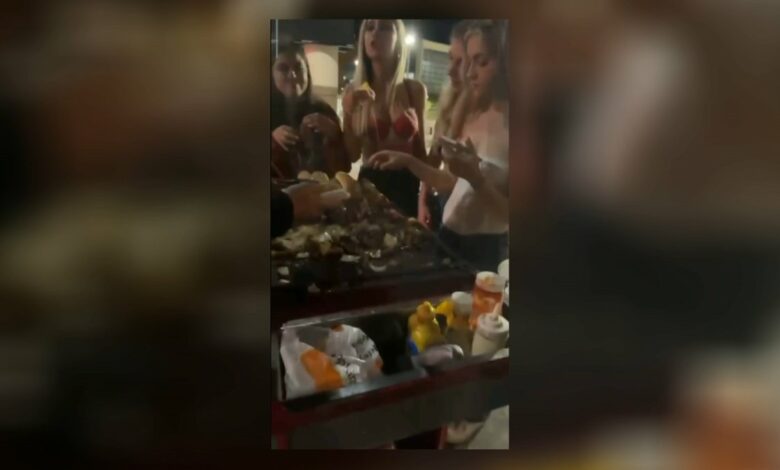 Graban en video a jóvenes acosando a un vendedor ambulante en San Diego