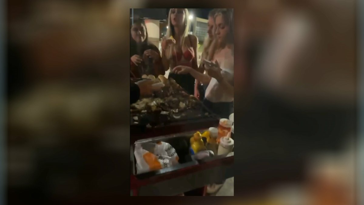 Graban en video a jóvenes acosando a un vendedor ambulante en San Diego