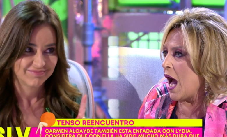 Gran bronca entre Lydia Lozano y Carmen Alcayde en 'Sálvame': "Vete a la mierda"