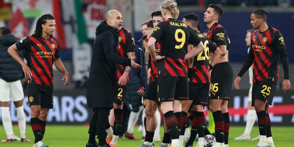 Guardiola: "¿Por qué tenéis la cabeza baja? ¡Levantadla!"