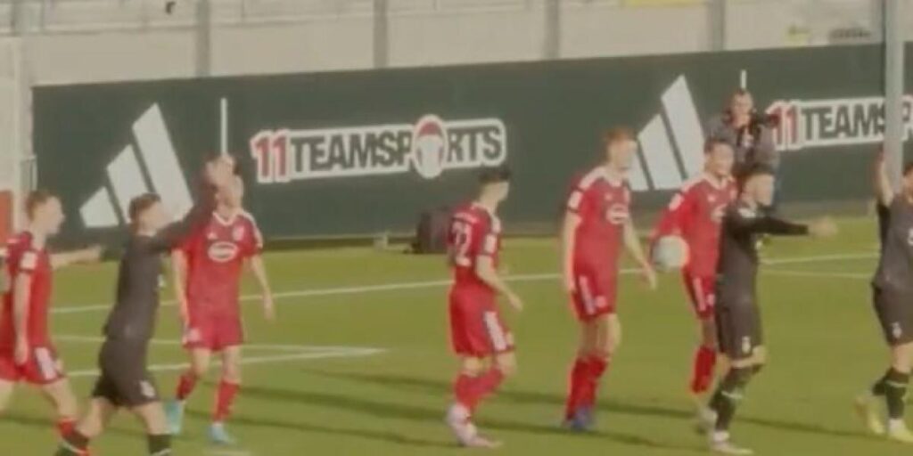 Insólito penalti pitado en la RegionalLiga-West alemana