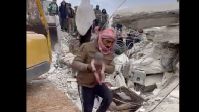 Intentan secuestrar a ‘bebé milagro’ nacida bajo escombros en Siria