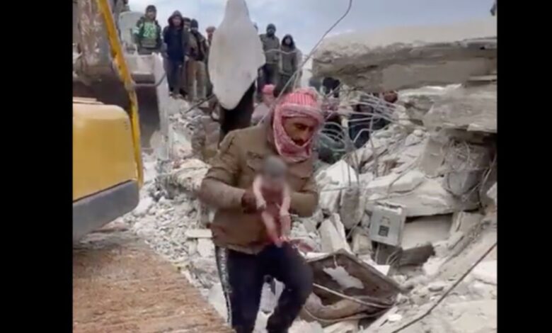 Intentan secuestrar a ‘bebé milagro’ nacida bajo escombros en Siria
