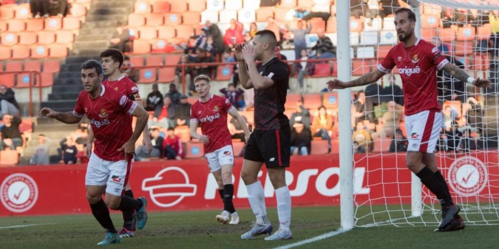 Izeta, el único refuerzo del filial del Athletic que es titular