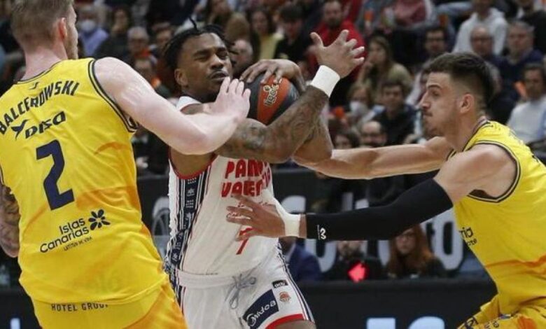 Jones: "Musa puede destrozar a cualquiera, hay que hacerle pensar"