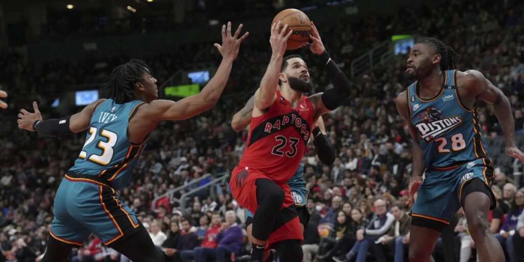 Juancho pierde peso en unos Raptors que ganan a los Pistons al límite