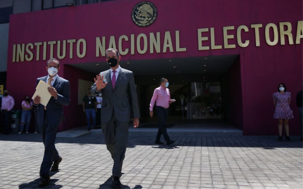 Juez admite a trámite primer amparo contra 'Plan B' electoral