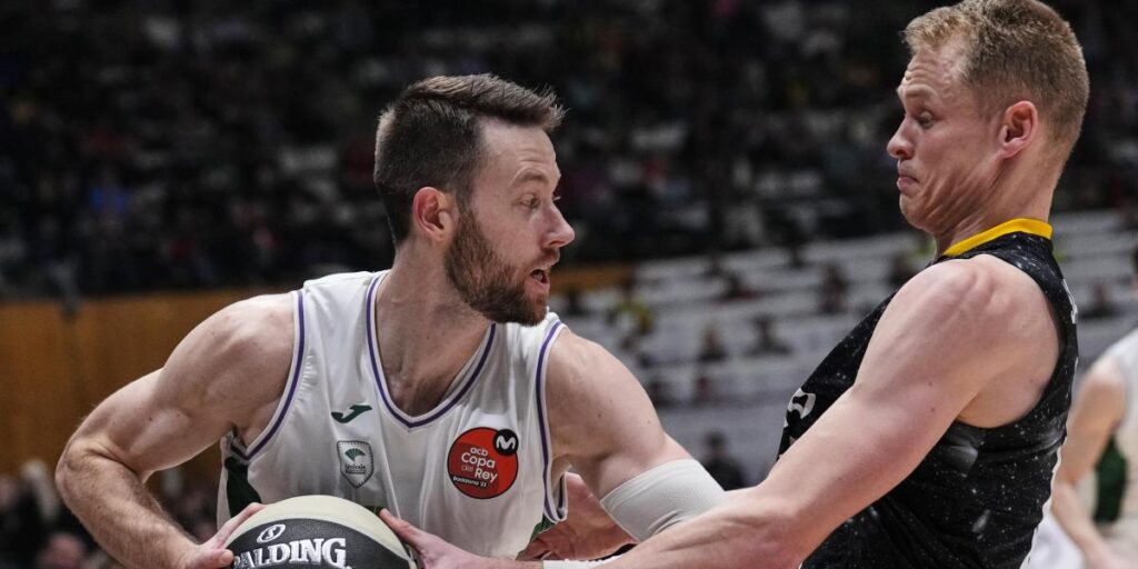 Kalinoski: "Es un título especial porque jugamos un gran baloncesto"