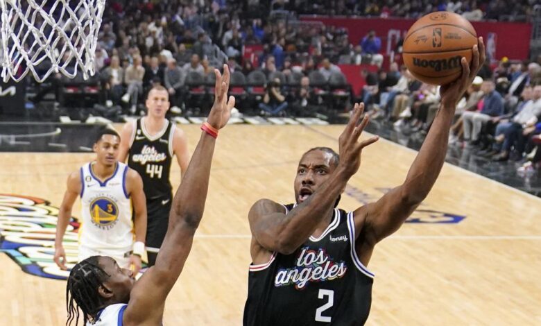Kawhi Leonard hurga en la herida de los Warriors