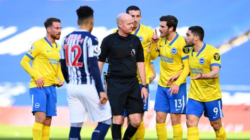 La Premier envía a la nevera a otro árbitro de VAR