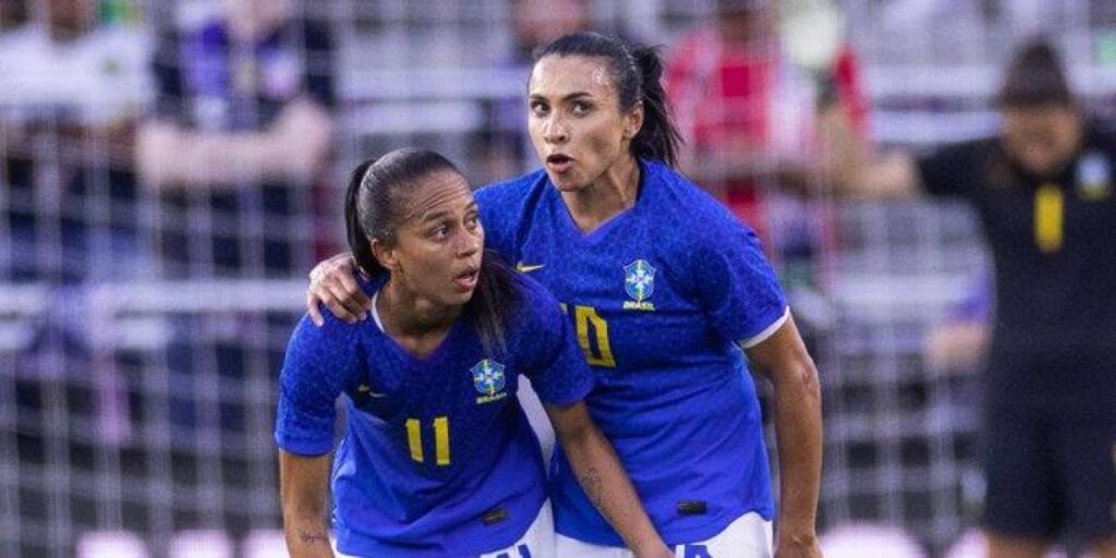 La brasileña Marta, ante su último Mundial