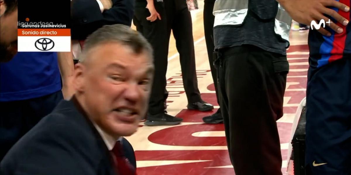 La enorme rajada de Saras en un tiempo muerto: "¡No puedes jugar por tu jodida cuenta!"