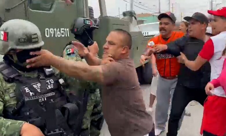 La muerte de cinco jóvenes supuestamente a manos del Ejército siembra el caos en Nuevo Laredo