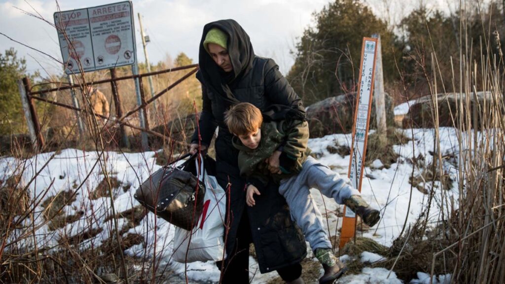 La muerte de un inmigrante mexicano que cruzaba desde Canadá destaca el aumento de cruces por la frontera norte
