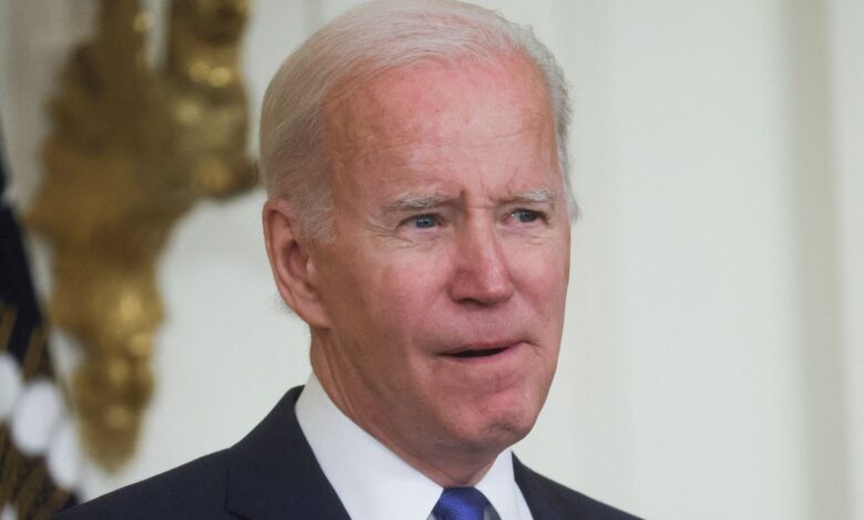 La polémica de los documentos clasificados que empapa a Biden, Trump y Pence