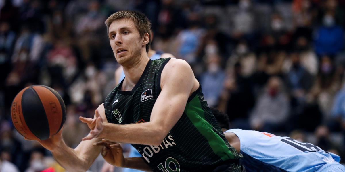 La vuelta de Brodziansky oxigena al Joventut en el derbi contra el Manresa