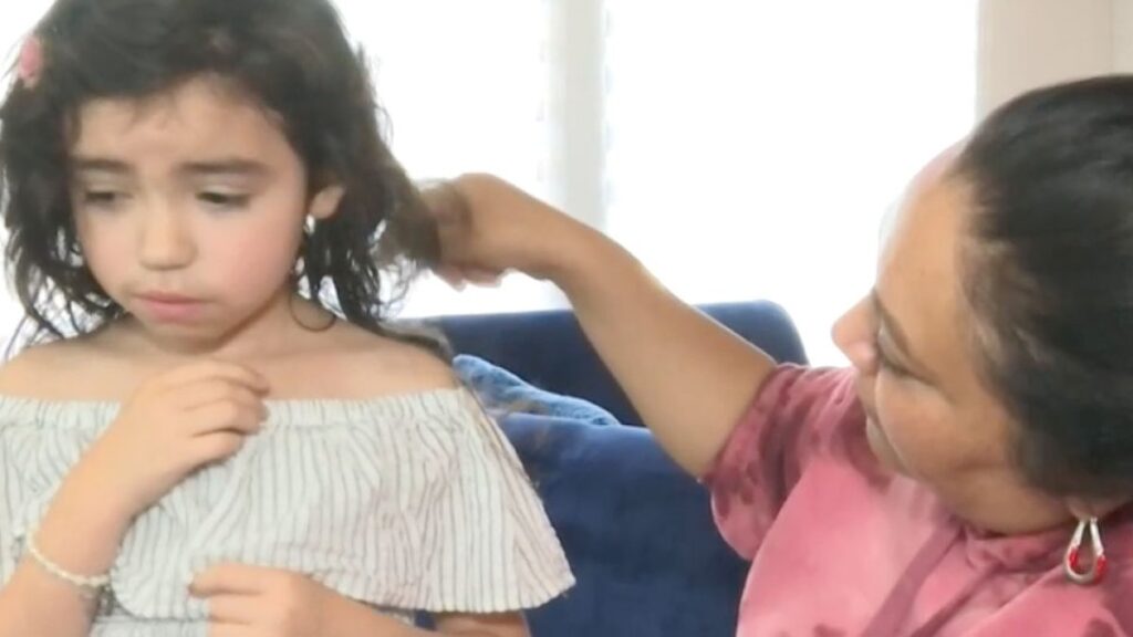 Le diagnostican cáncer de mama a una niña chilena de siete años