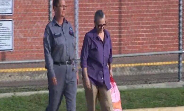Libre de sentencia Clara Harris, la mujer que por celos atropelló a su esposo hasta matarlo