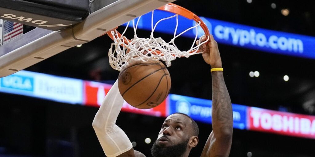 Locura absoluta por ver a LeBron James rompiendo el récord en anotación