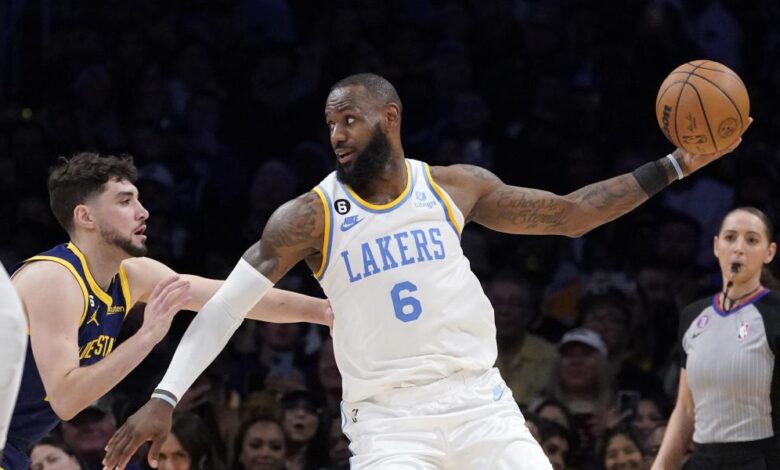 Los Lakers apuestan por la esperanza y baten a los Warriors en equipo