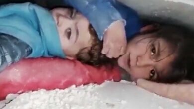 Mariam protegió a su hermano bajo los escombros de un edificio destruido en Siria