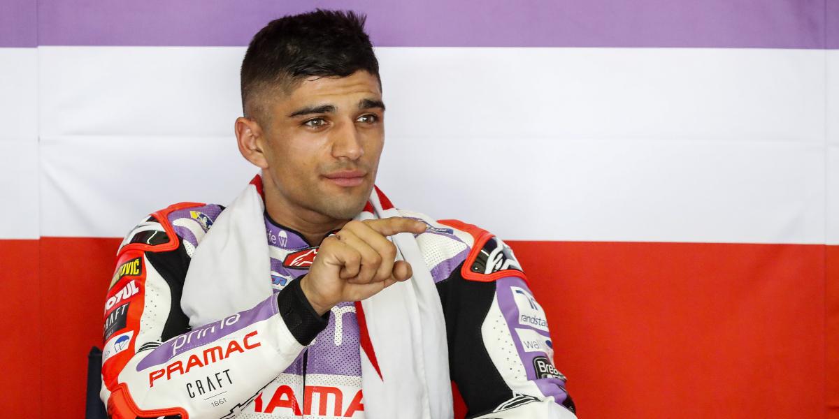 Martín sigue arriba antes de parar para comer y Marc Márquez remonta