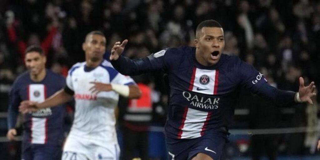 Mbappé, máximo goleador de la historia del PSG